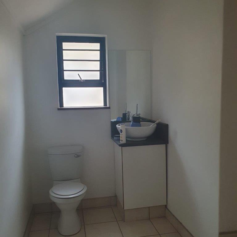 7 Bedroom Property for Sale in Ladybrand Free State